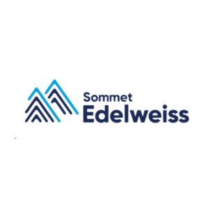 Sommet Edelweiss logo featuring stylized mountain peaks in shades of blue beside the text “Sommet Edelweiss.” Logo de Sommet Edelweiss représentant des sommets stylisés en nuances de bleu à côté du texte « Sommet Edelweiss ».